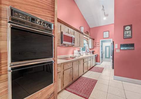 102 Sevilla Avenue, Royal Palm Beach FL - photo 23 of 61