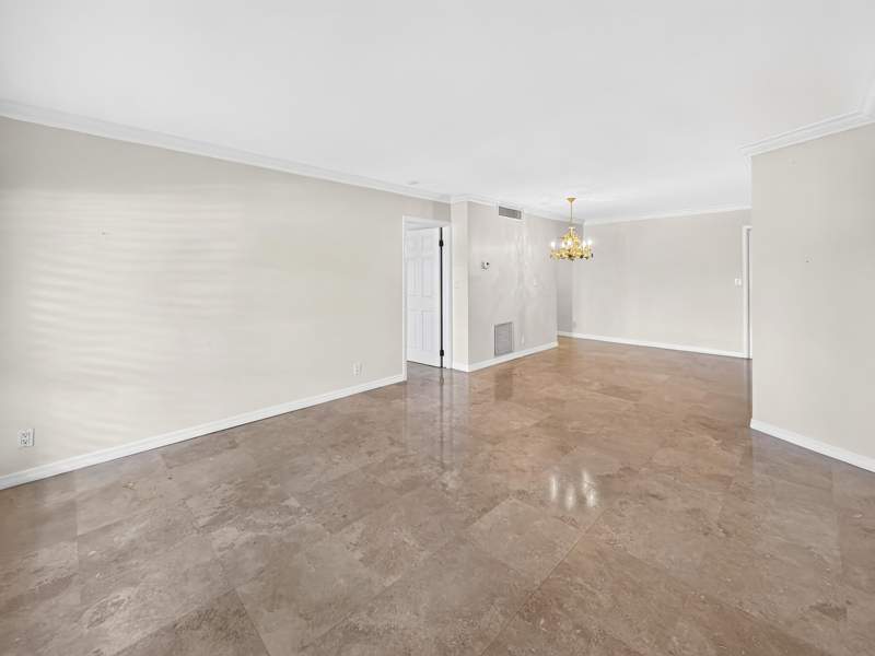 1 bedroom Stock Cooperative at 1750 S Ocean Lane #104, Lago Mar Place Co-Op, Fort Lauderdale — photo 5