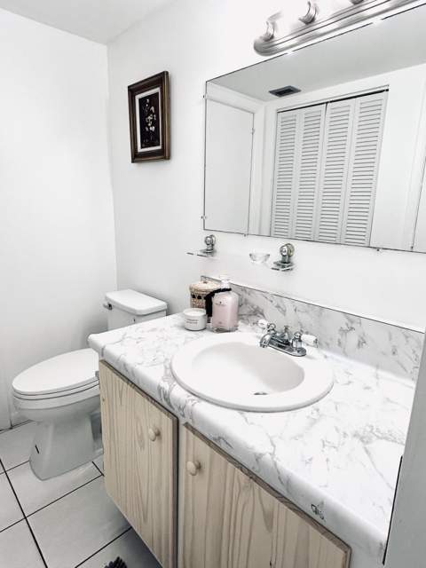 1849 S Ocean Drive #1105, Hallandale Beach FL - photo 9 of 20