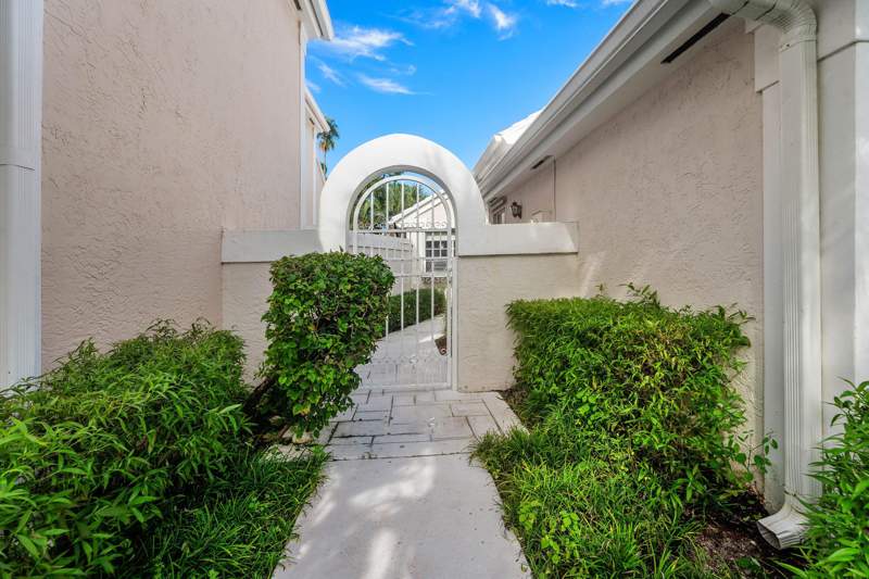 3 bedroom Single Family Residence at 12 Elgin Lane, Barclay Club At PGA Natl, Palm Beach Gardens — photo 4