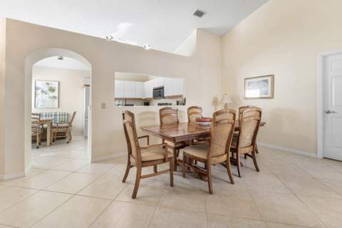 12 Elgin Lane, Palm Beach Gardens FL - photo 15 of 33