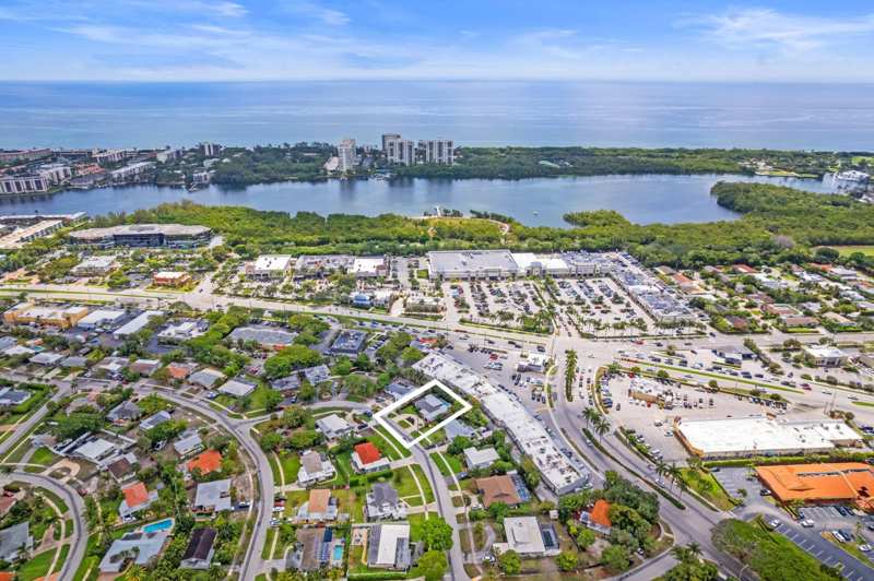 3 bedroom Single Family Residence at 450 NE 5th Circle, Winfield Park Unit 1, Boca Raton — photo 1