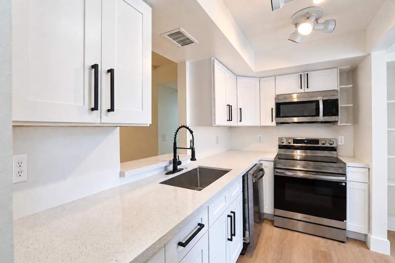 1 bedroom Condominium at 950 NW 80th Avenue #104, 3 Of Palm Springs 1 Condo, Margate — photo 5