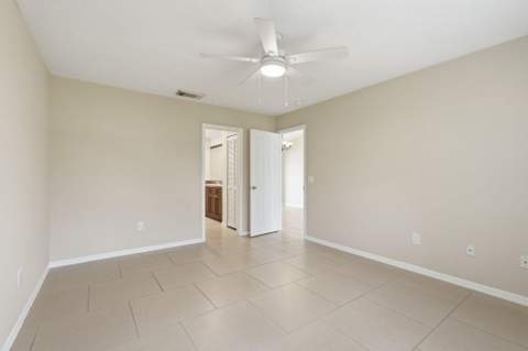 682 SW Jacoby Avenue, Port St. Lucie FL - photo 20 of 44