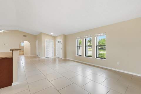 682 SW Jacoby Avenue, Port St. Lucie FL - photo 14 of 44