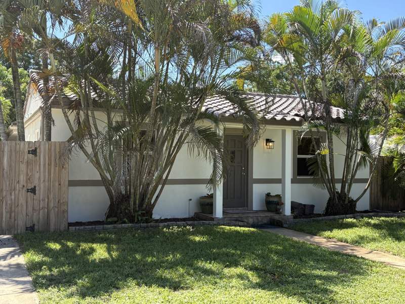 3 bedroom Single Family Residence at 820 SW 18th Court, Rev Plat Of Port Of Blk, Fort Lauderdale — photo 2