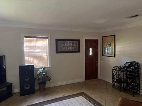 820 SW 18th Court, Fort Lauderdale FL - photo 8 of 40