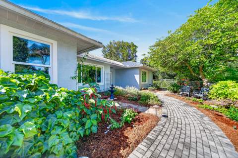 2718 NW Florida Avenue, Stuart FL - photo 6 of 40