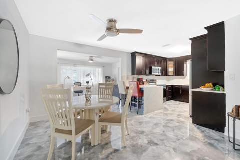 545 S Lake Drive, Lantana FL - photo 12 of 28