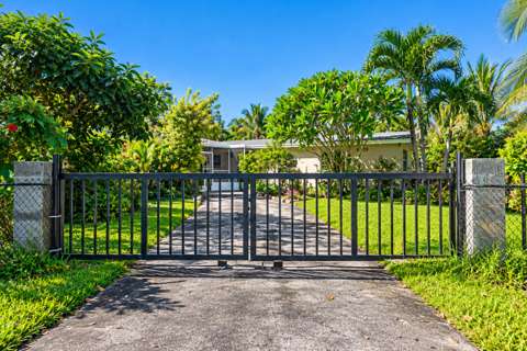 639 Madeline Court, home for sale in West Palm Beach 33413