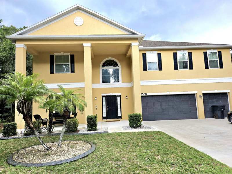 6 bedroom Single Family Residence at 2508 Madewood Drive, Oak Alley, Fort Pierce — photo 1