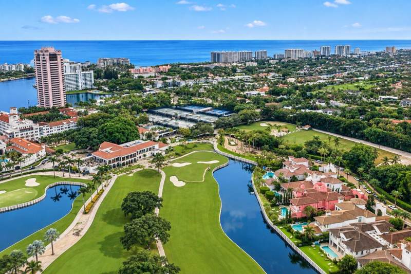 4 bedroom Single Family Residence at 379 Mizner Lake Estates Drive, Mizner Lake Estates, Boca Raton — photo 2