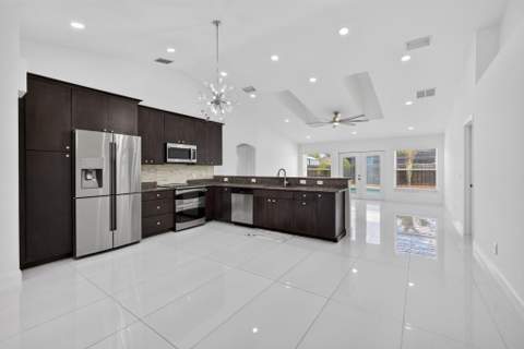 3721 SW Masilunas Street, Port St. Lucie FL - photo 7 of 47