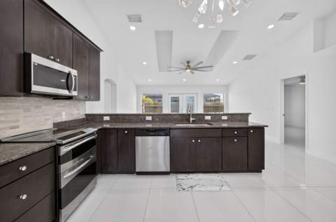3721 SW Masilunas Street, Port St. Lucie FL - photo 8 of 47