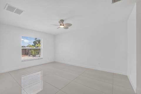 3721 SW Masilunas Street, Port St. Lucie FL - photo 17 of 47