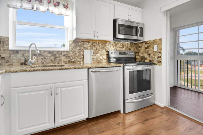 2 bedroom Condominium at 6890 Royal Palm Boulevard #312H, Royal Park Gardens Iii-H Condo, Margate — photo 3