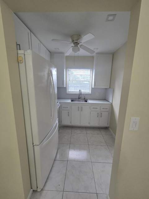 17 Cambridge A, West Palm Beach FL - photo 8 of 15