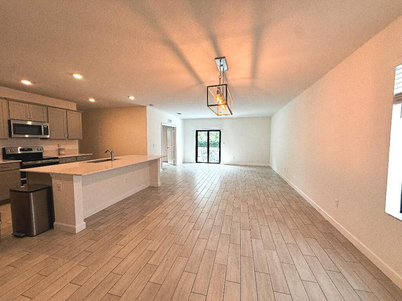 5 bedroom Single Family Residence at 6060 Stonecrest Court, Ranchette Lake, Haverhill — photo 3