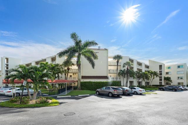 6768 10TH Avenue #216, home for sale in Lake Worth