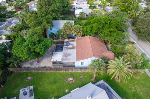 545 S Lake Drive, Lantana FL - photo 24 of 28