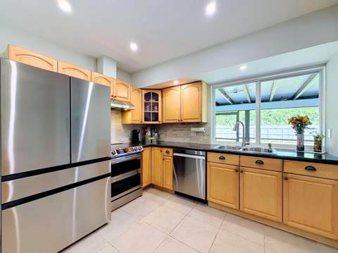 2621 NE 51st Court, Lighthouse Point FL - photo 6 of 30