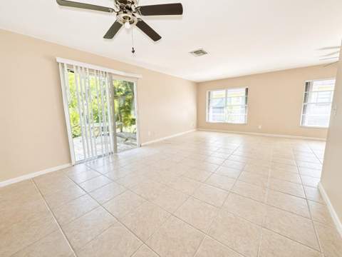4725 SE Teri Place, Stuart FL - photo 7 of 19