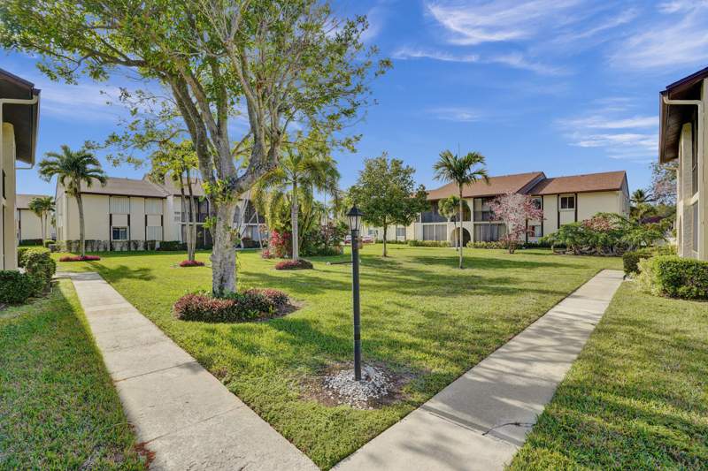 2 bedroom Condominium at 3561 Tall Pine Way #B-1, Pine Ridge IV Condo, Greenacres — photo 3