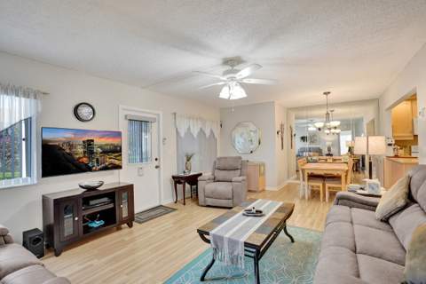 3561 Tall Pine Way #B-1, Greenacres FL - photo 8 of 31