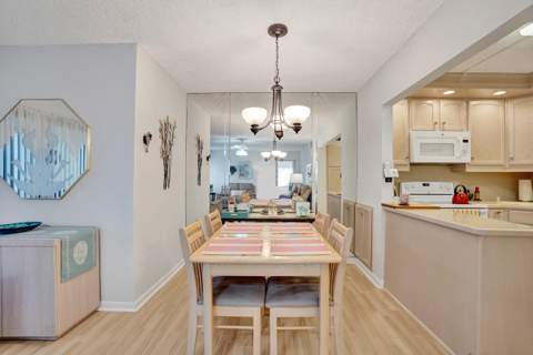 3561 Tall Pine Way #B-1, Greenacres FL - photo 10 of 31