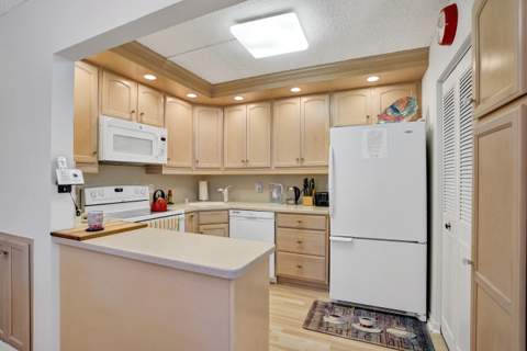 3561 Tall Pine Way #B-1, Greenacres FL - photo 11 of 31