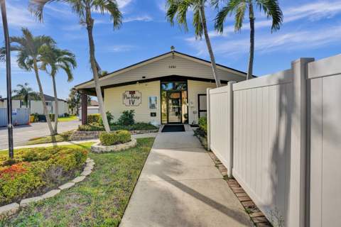 3561 Tall Pine Way #B-1, Greenacres FL - photo 24 of 31