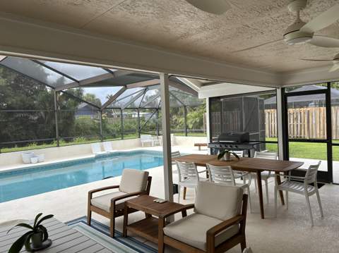 934 SE Atlantus Avenue, Port St. Lucie FL - photo 6 of 54