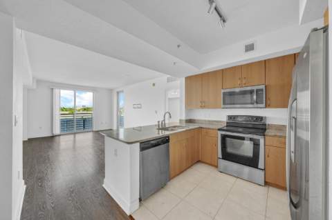 1830 Radius Drive #307, Hollywood FL - photo 7 of 50