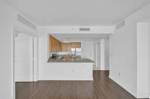 1830 Radius Drive #307, Hollywood FL - photo 12 of 50