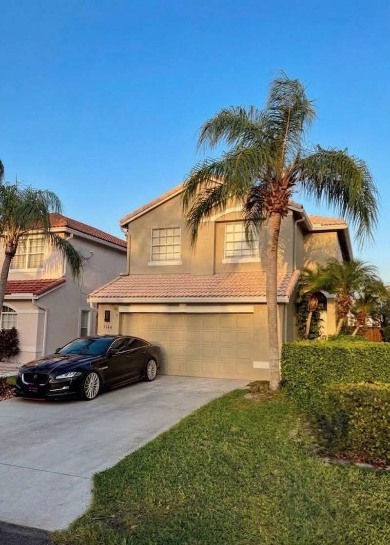 3 bedroom Single Family Residence at 7144 Craw Key Way, Charleston Shores, Lake Worth — photo 2