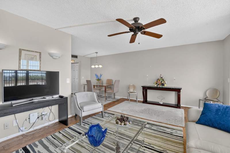 1 bedroom Condominium at 4014 Wolverton # A, Wolverton At Century Village Condo, Boca Raton — photo 4