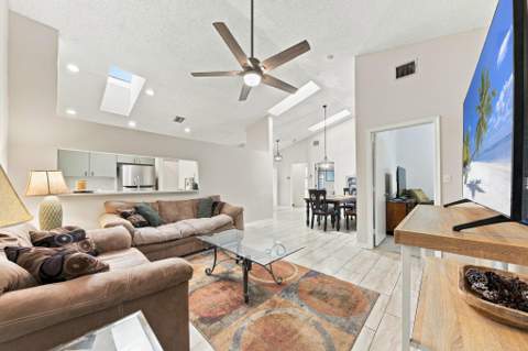7659 Kings Ride, Boynton Beach FL - photo 10 of 45