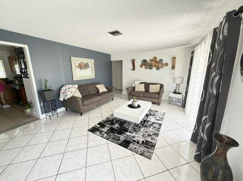 662 SW Branford Drive, Port St. Lucie FL - photo 8 of 15