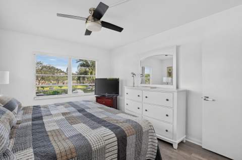 150 Mansfield D, Boca Raton FL - photo 13 of 44