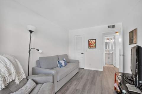 150 Mansfield D, Boca Raton FL - photo 19 of 44