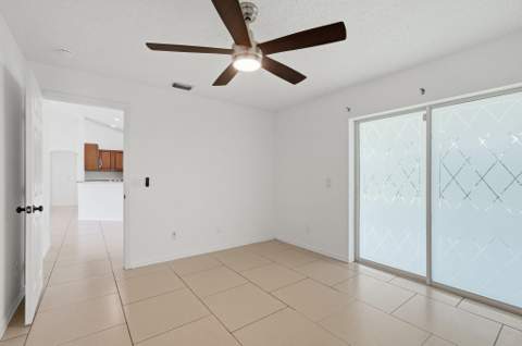 453 SW Columbus Drive, Port St. Lucie FL - photo 17 of 38