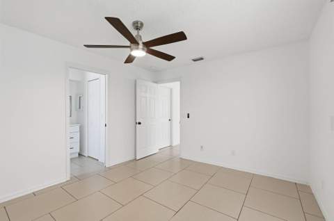 453 SW Columbus Drive, Port St. Lucie FL - photo 18 of 38