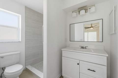 453 SW Columbus Drive, Port St. Lucie FL - photo 14 of 38