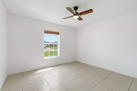 453 SW Columbus Drive, Port St. Lucie FL - photo 19 of 38