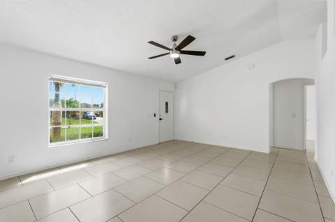 453 SW Columbus Drive, Port St. Lucie FL - photo 9 of 38