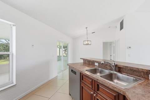 453 SW Columbus Drive, Port St. Lucie FL - photo 13 of 38