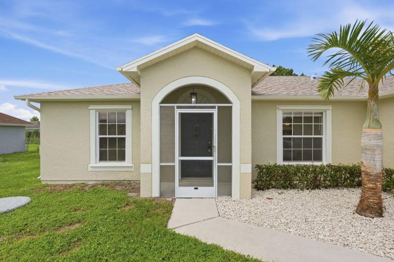 3 bedroom Single Family Residence at 453 SW Columbus Drive, Port St Lucie Section 34, Port St. Lucie — photo 2