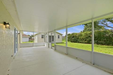 453 SW Columbus Drive, Port St. Lucie FL - photo 6 of 38