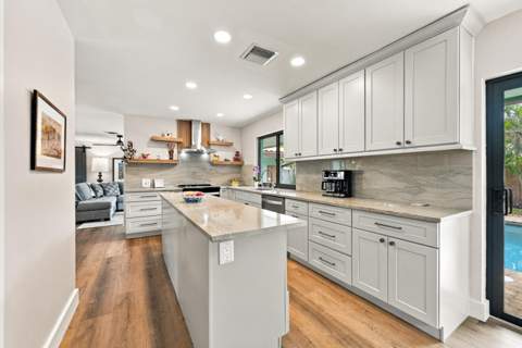 5850 NE 21st Avenue, Fort Lauderdale FL - photo 11 of 44