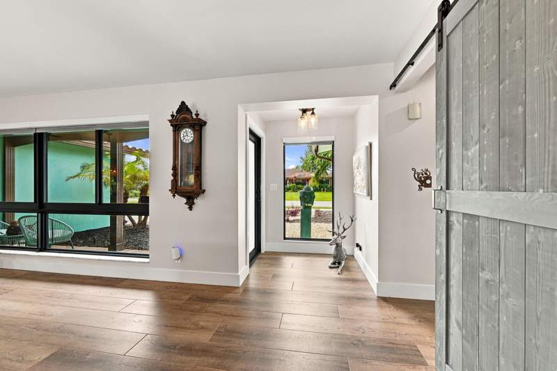 3 bedroom Single Family Residence at 5850 NE 21st Avenue, Imperial Point 3rd Sec, Fort Lauderdale — photo 4